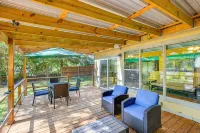 Twin Pines Lakehouse: Scenic waterfront family retreat! Nature, Fishing, Kayaks! - 民宿
