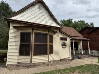 Charming 3-bedroom house with WiFi, AC in fabulous Prescott