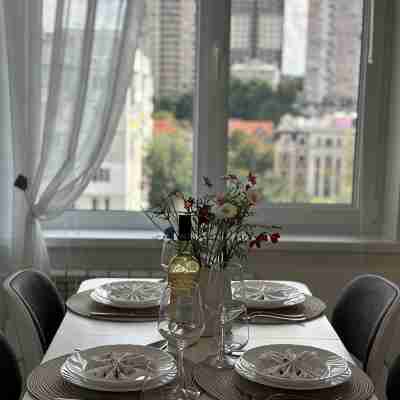 FILIN HOME with KING SIZE BED in the center of Chisinau Dining/Meeting Rooms