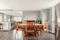 3-bedroom house in charming Meredith with WiFi, AC. Enjoy your stay