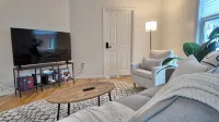 Newly Refreshed 3bd Spacious Unit Minutes from 290