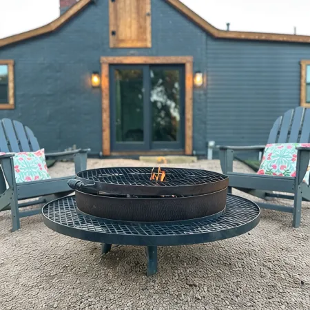Charming 2BR Bunkhouse in the heart of the Texas Hill Country!