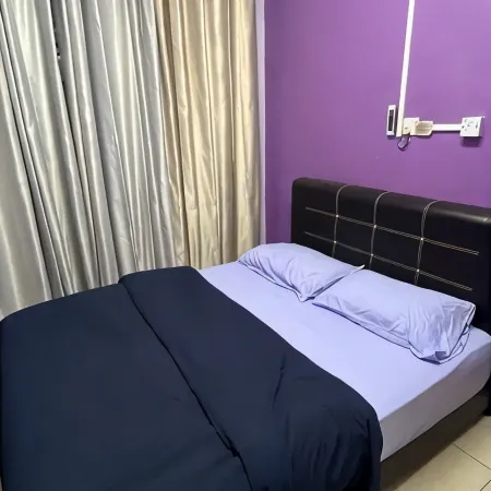 Anwar Kluang Homestay (Muslim Only)