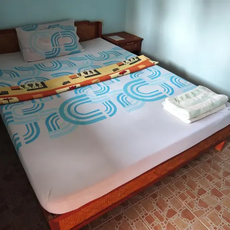 Yooneek Beach Resort