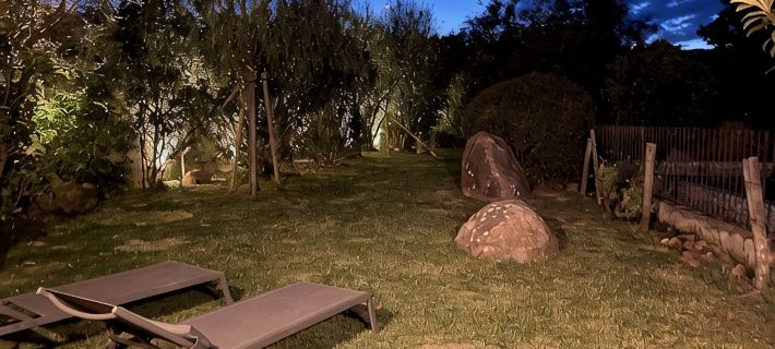 Near Porto Vecchio, Superb villa with private pool, sleeps 10 Hotels in Lecci