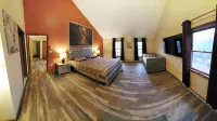 Romantic Secluded Private Villa with Pool, Hot Tub, Sauna/Steam, Games Hoteles en 