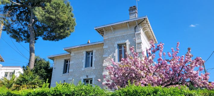 Villa in Royan Park, 15 pers. - 200m from beach - 400m from shops/station. Ξενοδοχεία στην πόλη Royan