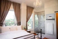 Beautiful 6 bedroom Historic Park Victorian