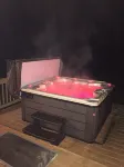Cozy Cabin by the Slopes - Minutes to the Wisp & Lake! Fire Pit - Hot Tub - Pool - 2つ星