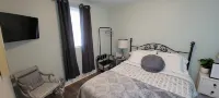 Spacious, Fully-Stocked, Walking distance to Downtown