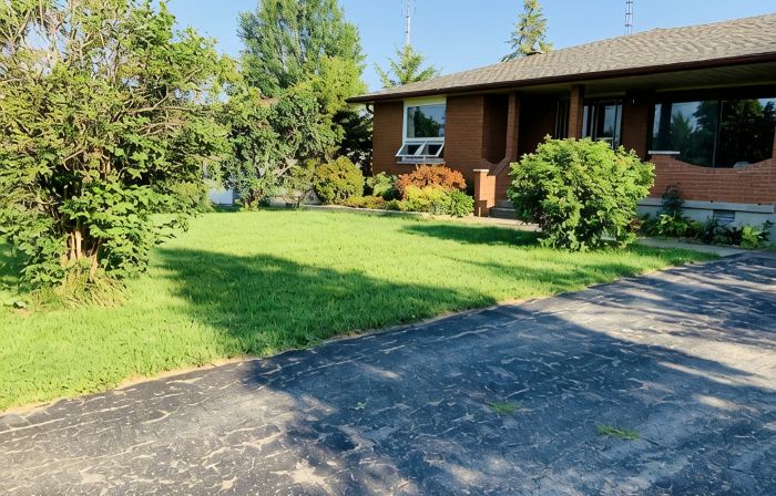 Beautiful upper unit countryside large cozy rooms near Niagara Falls