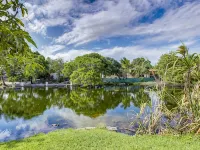Sunrise Family Haven: Private Pool & Scenic Vistas Hotels in Sunrise
