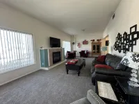 Charming 2-bedroom house in welcoming Klamath Falls with WiFi, AC - 3-Star