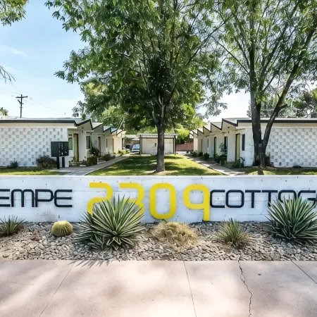 Tempe Cottage - ASU - Pets OK - 2 Free Bikes!