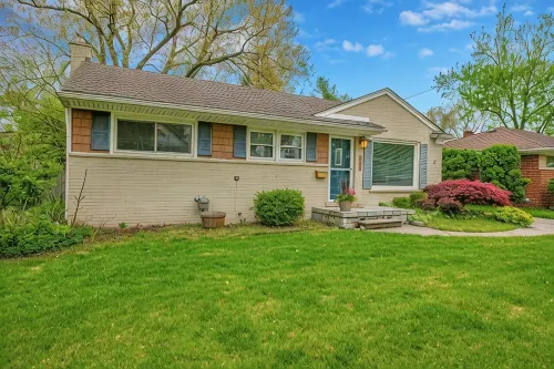 Elegant, Artsy Home in N. Royal Oak! - Homestays