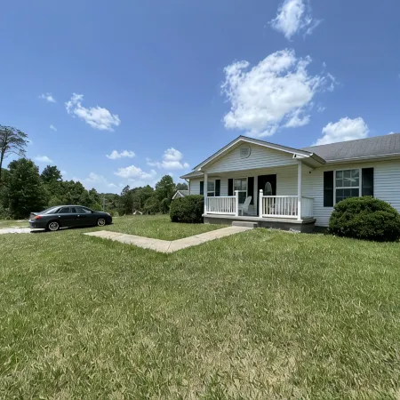 Relaxing 2 bedroom home minutes away from PMRP