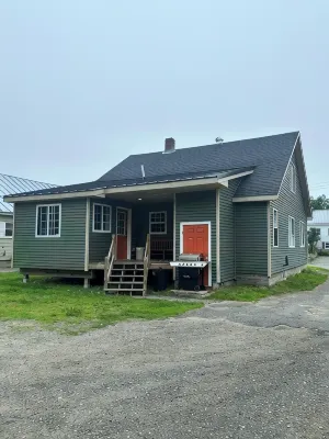 Direct Trail Access! Downtown - Full Home!