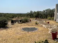 Beautiful Hill Country Charm. 88 acres with mini farm animals. - 4-Star