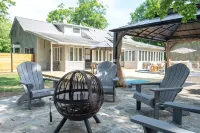 Perfect Retreat Pvt, Hot Tub, 2 Fireplaces, Outdoor Kitchen, Heated Pool