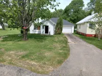 3 bedroom home ready for your UP Adventures Hotels in Luce County