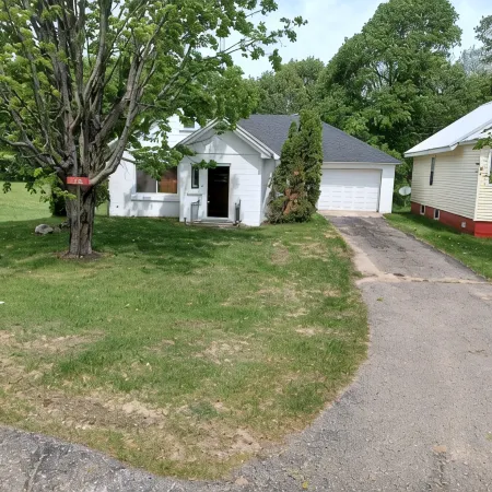 3 bedroom home ready for your UP Adventures