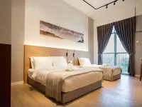 Liwan, Baysuite by Ayuhouz - Guest houses