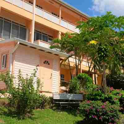 Bougainvillea Apartments Hotel Exterior