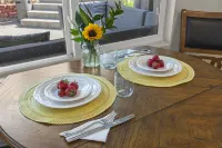 Charming Home - 1 Mile from Whiskey Row and Downtown Prescott - Bungalows