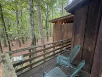 Tale of the trout cabin located 1 mile from the trout stream and Lake Hotels in Broken Bow