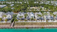 ★Remodeled tropical delight townhome★private plunge pool close to fun activities