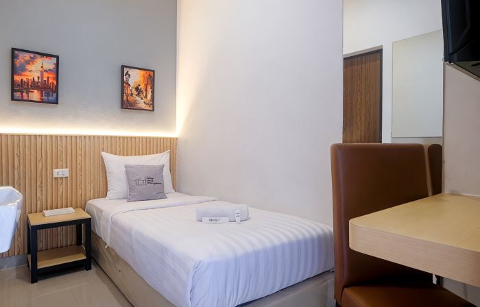 UpCity Express Hotel Semarang by Pillow