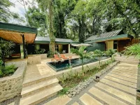 BRAND NEW 5-Star LUXE The Oasis - Family Villa -  Casas de vacaciones