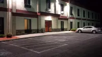 Pleasant Night Inn Carthage Near Fort Drum - สัตว์เลี้ยง