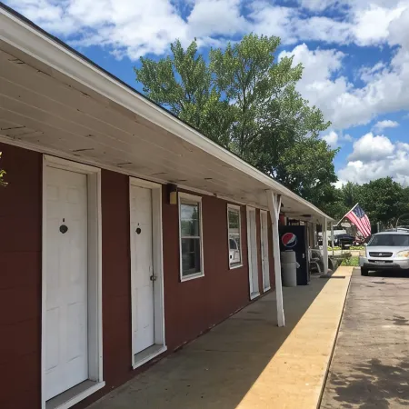 Colonial Inn Extended Stay by OYO New Ulm