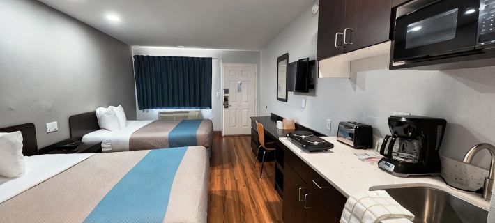 Studio 6 Webster, TX  Houston - NASA Lake Hotels in Webster