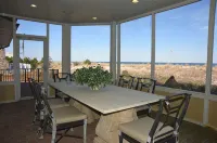 OCEANFRONT GATED ESTATE @ end of Boardwalk! Pool, Jacuzzi & sleeps 14