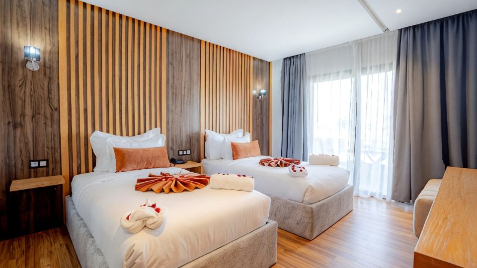 Razane Hotel