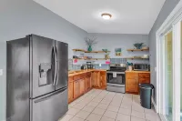 The Dahl House in Sebastian, just minutes to the Indian river and Wabasso Beach. - 3-Star