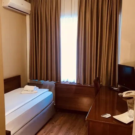 Hotel Bristol