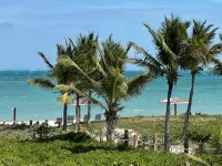Beautiful upgraded 1 bdrm & sofa bed stunning views , pool hot tub , 2nd floor,