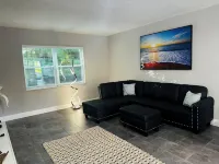 Charming 2-bedroom apartment with AC, WiFi in pleasant Delray Beach