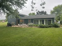 Remodeled Modern 4Br Avon Home with 3 Living Rooms on Large Private Lot/Farm