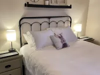 Cozy Riverfront Apt, at Zion NP, River Access and Views, Views, Views! Hotels in Virgin