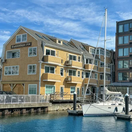 Harborside Inn