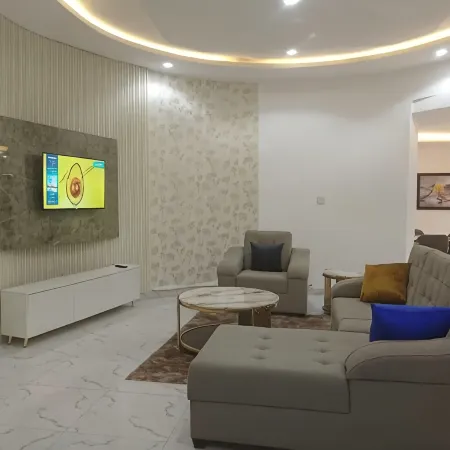 Aquarian 2 Bedrooms Apartment