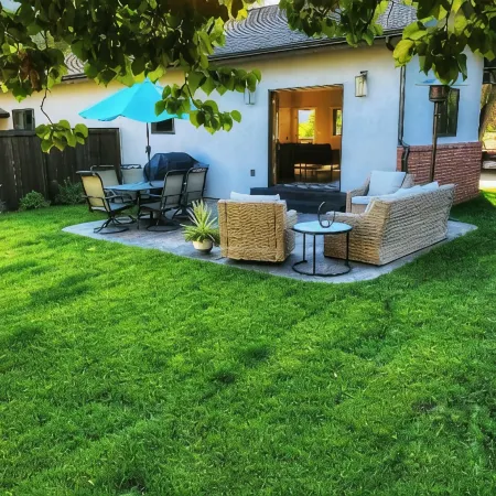 Locally owned family-friendly mountain getaway!