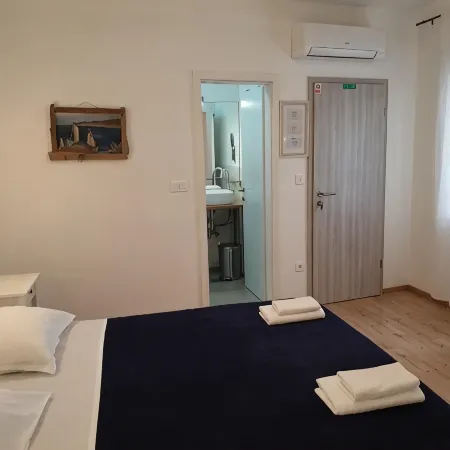 Golden B&B