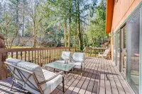 Lovely Mt. Cabin Near Mt. Hood with Hot Tub & Community Pool - Homestays