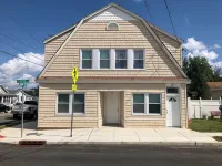 Charming 3 Bedroom, 1 Bath, Ground floor, 2 blocks from Ocean Gate Beach - Apartments