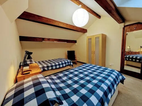Cosy yet spacious property with private parking, close to the village centre.